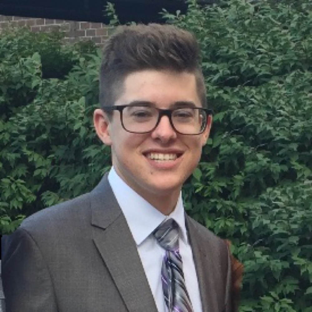 Meet your Posher, Aaron